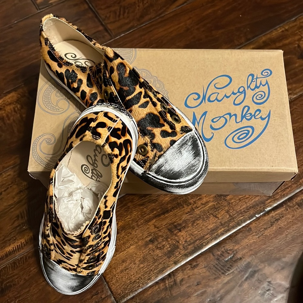 Naughty Monkey leopard slip on sneakers